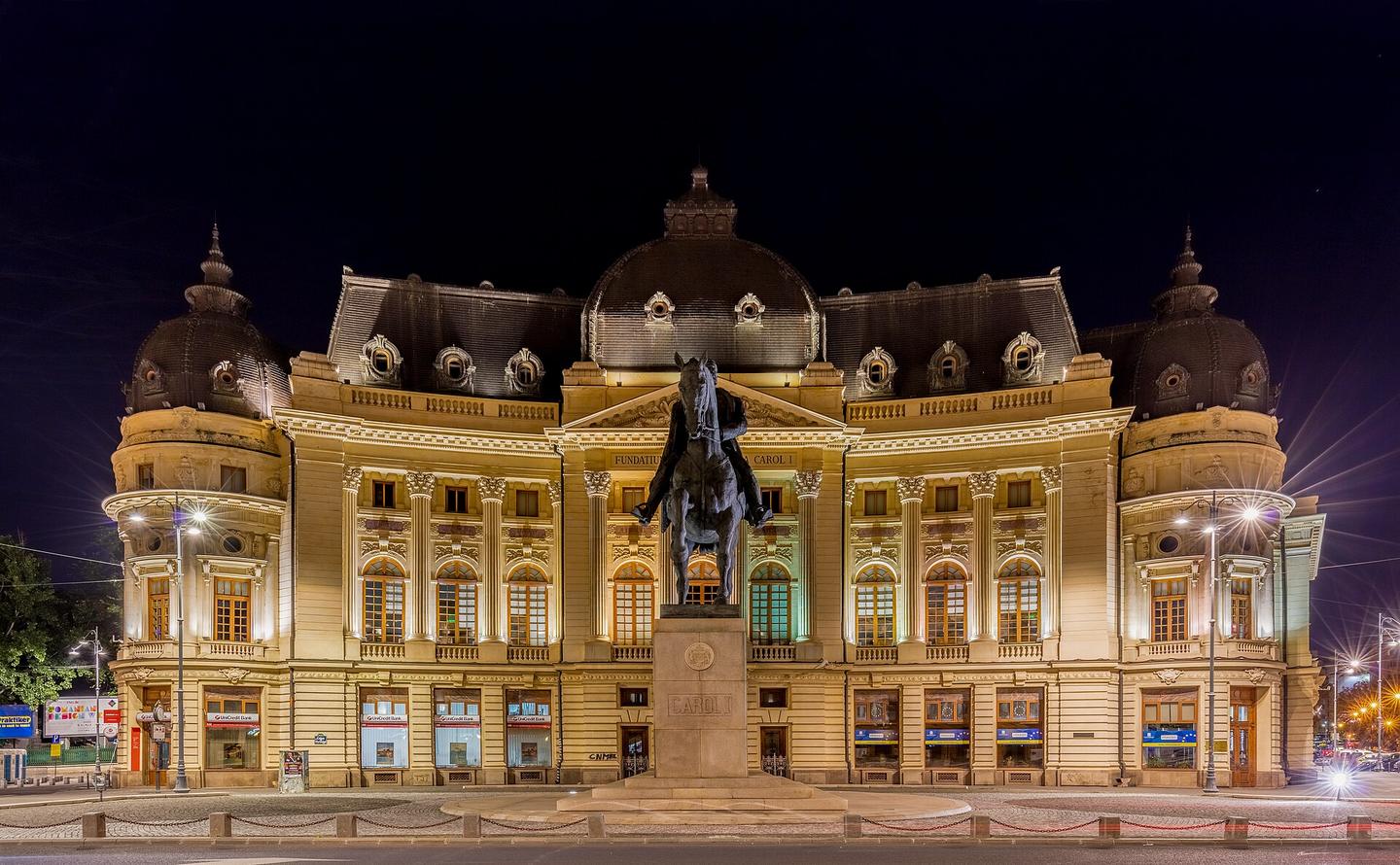 Biblioteca Centrală Universitară din București, noaptea